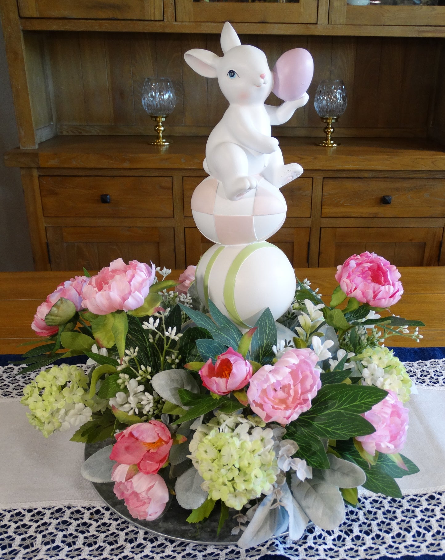 Balancing Bunny Arrangement