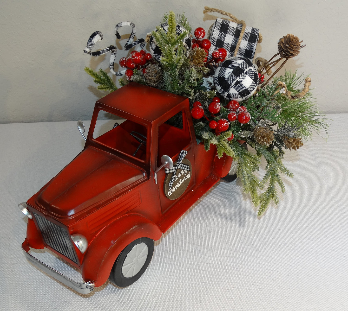 Farmhouse Red Holiday Truck