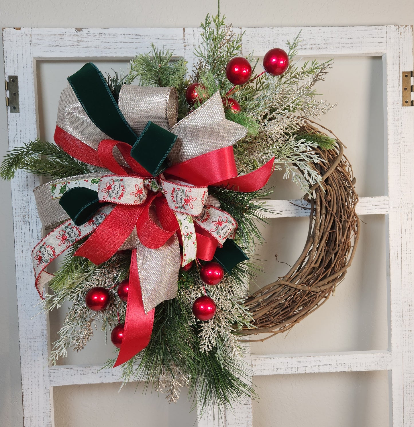 Christmas Simple Elegance Wreath