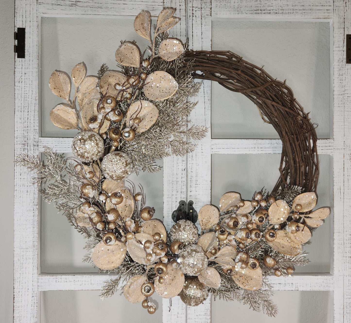 Brilliant Gold Wreath