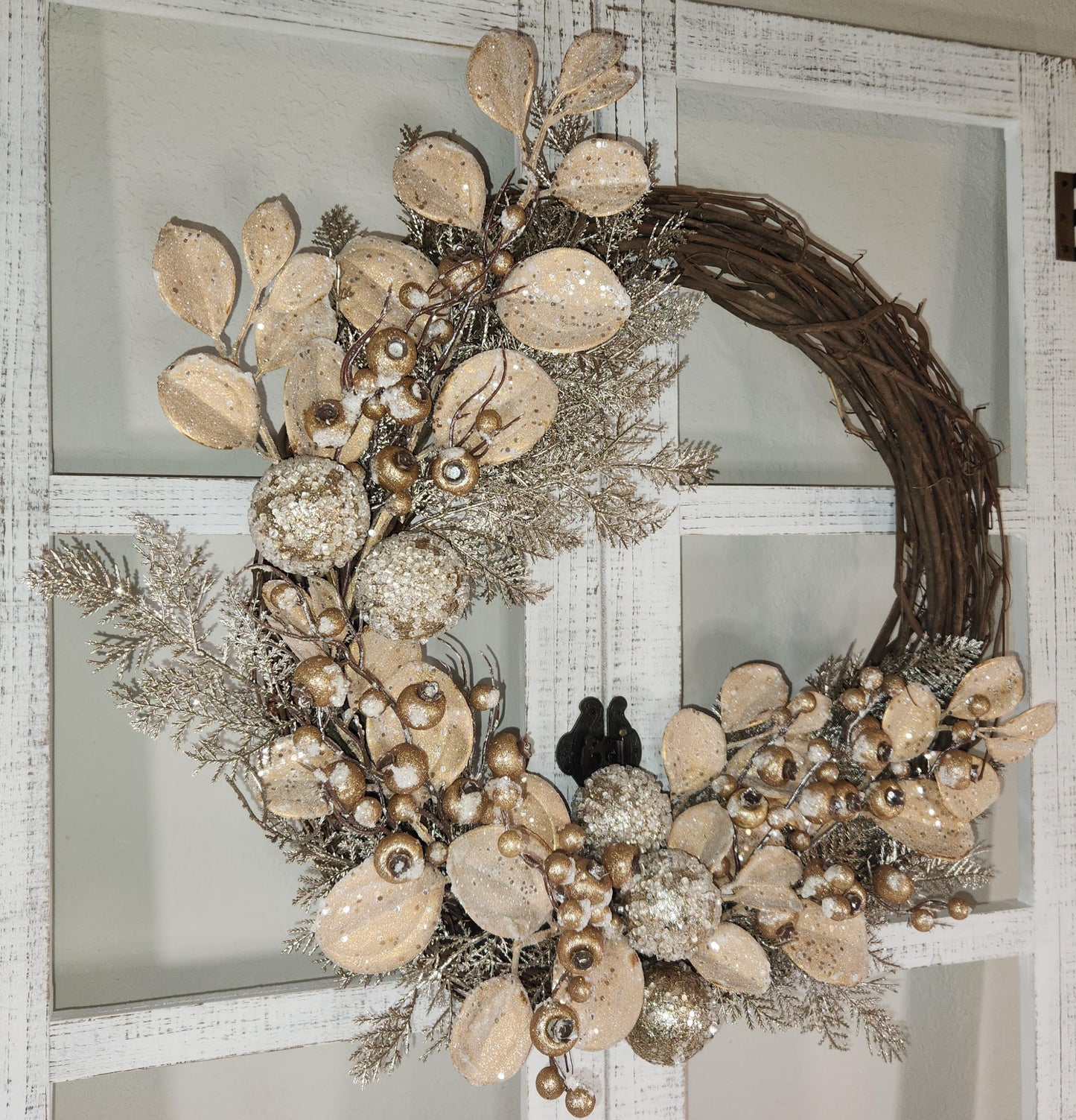 Brilliant Gold Wreath